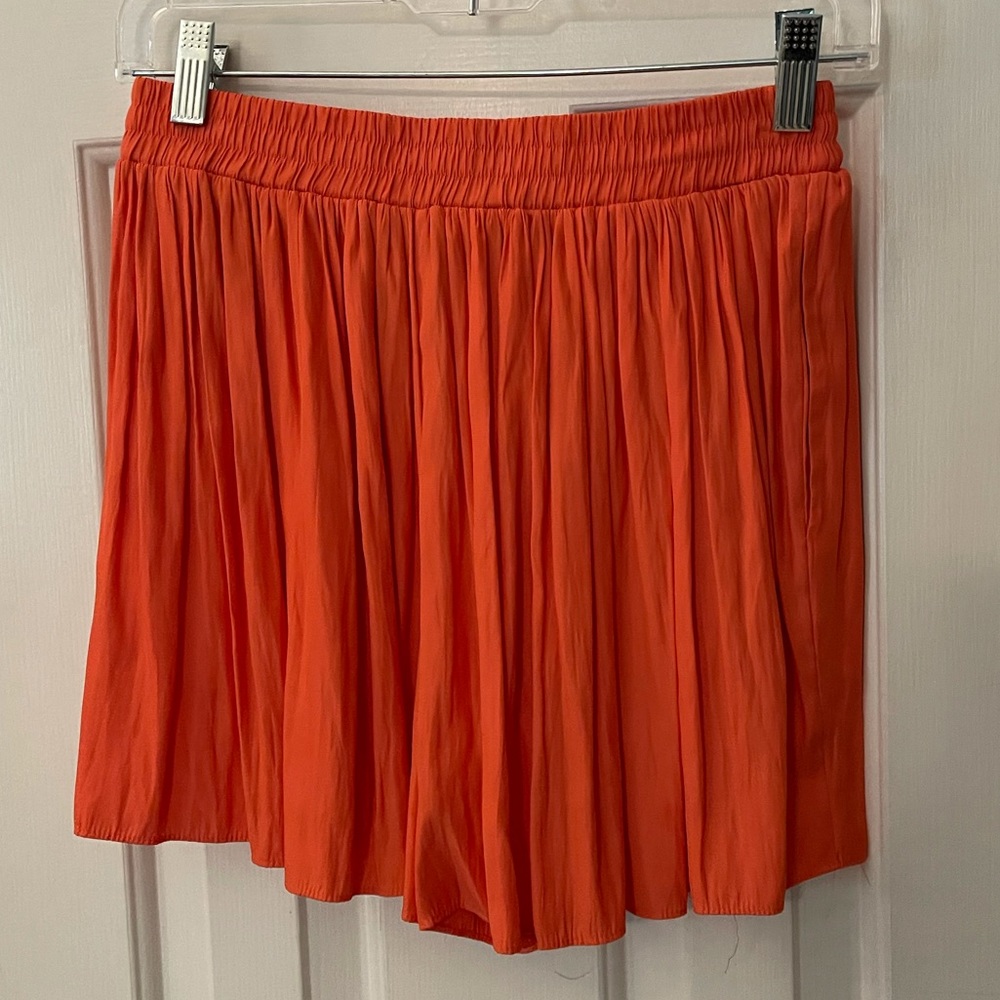 BCBGMAXAZRIA Short